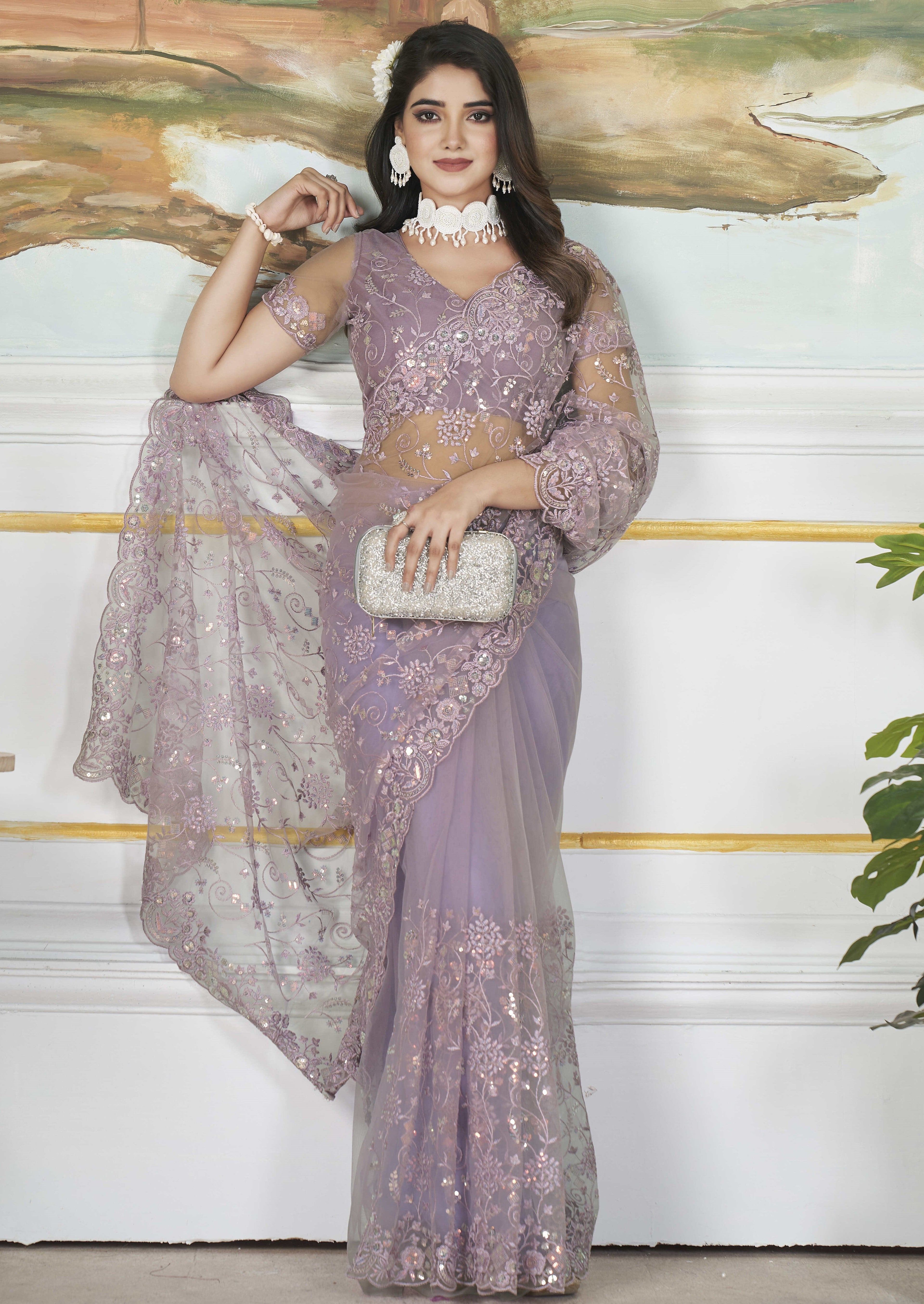 डिज़ाइनर पार्टी वियर लुक कढ़ाई साड़ी