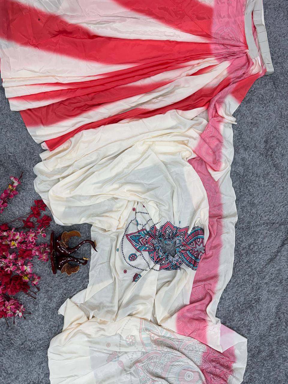 पार्टी वियर लुक हैंड कफ्तान स्टाइल रेडी टू वियर साड़ी