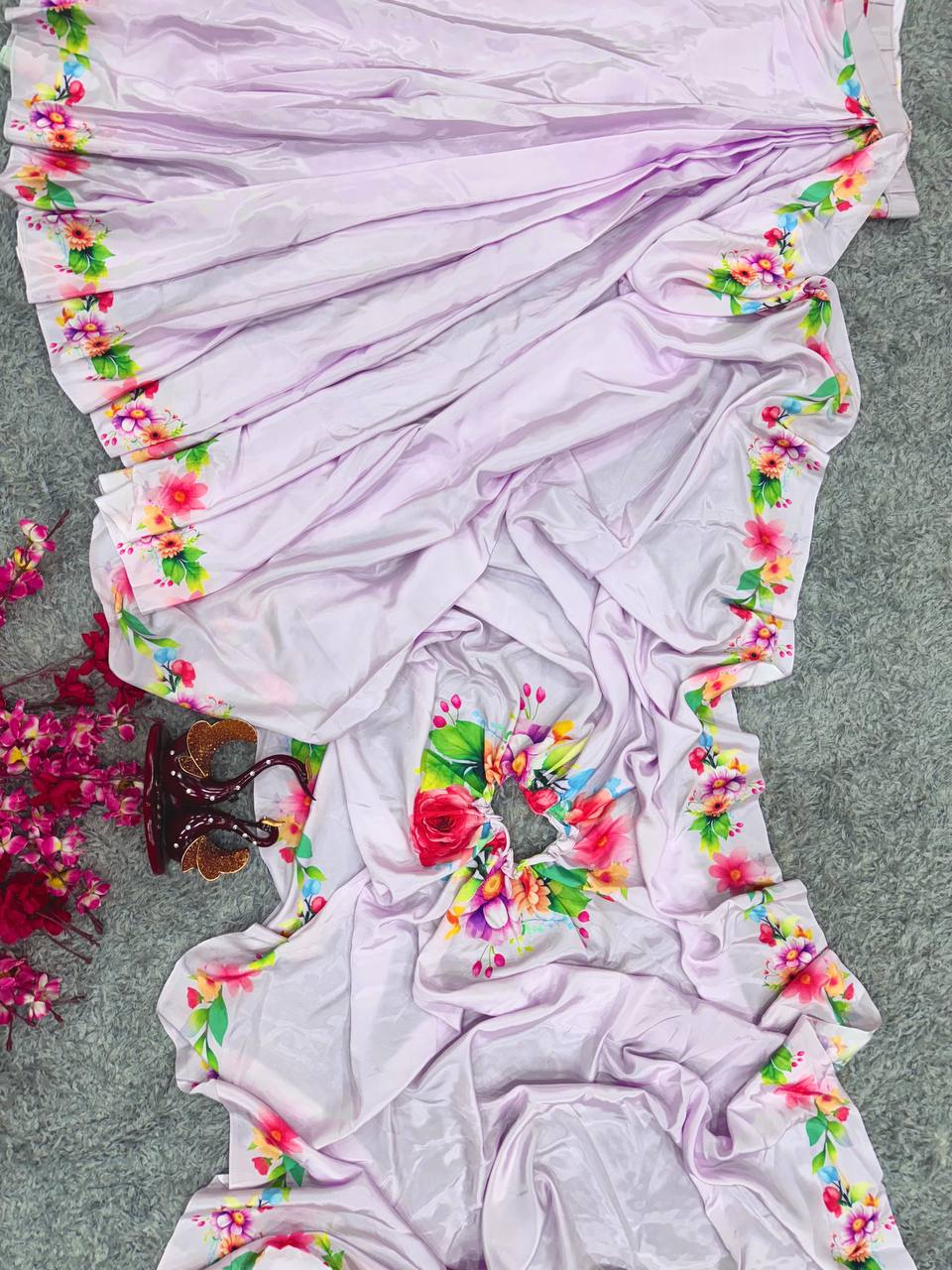 पार्टी वियर लुक हैंड कफ्तान स्टाइल रेडी टू वियर साड़ी