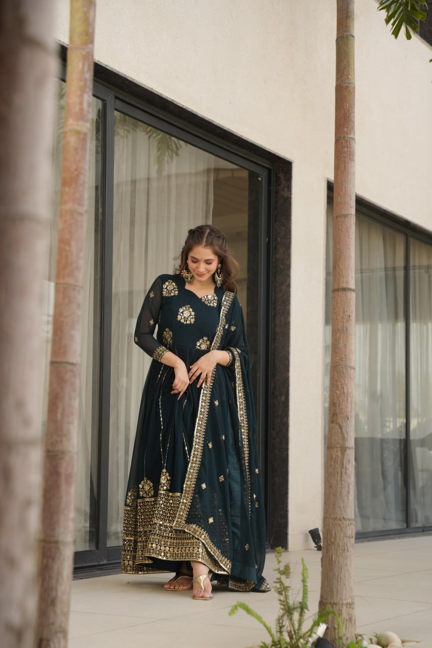Party Wear Look Beautiful Gown And Dupatta