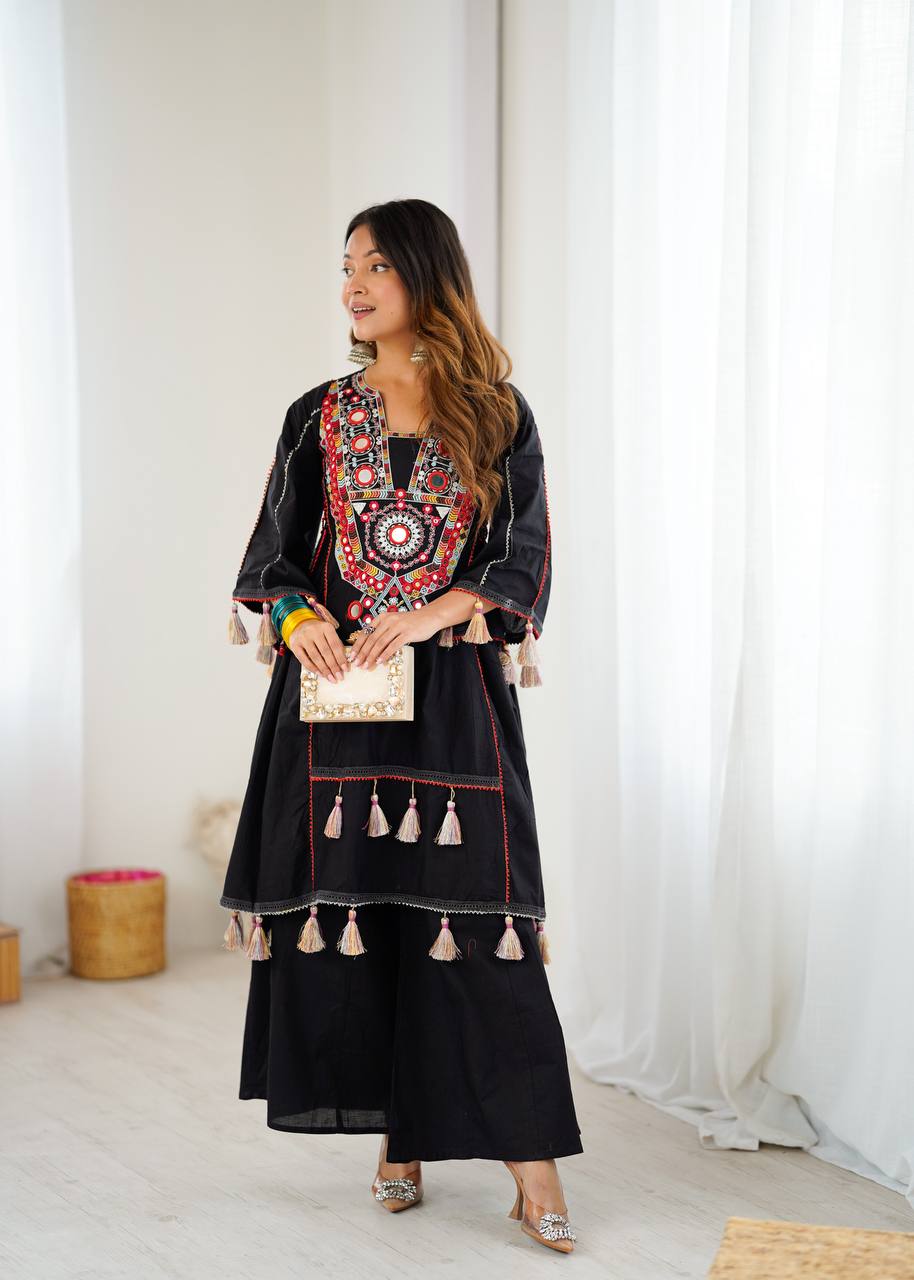 Designer Co-ord Set With Embroidery Sequence Work