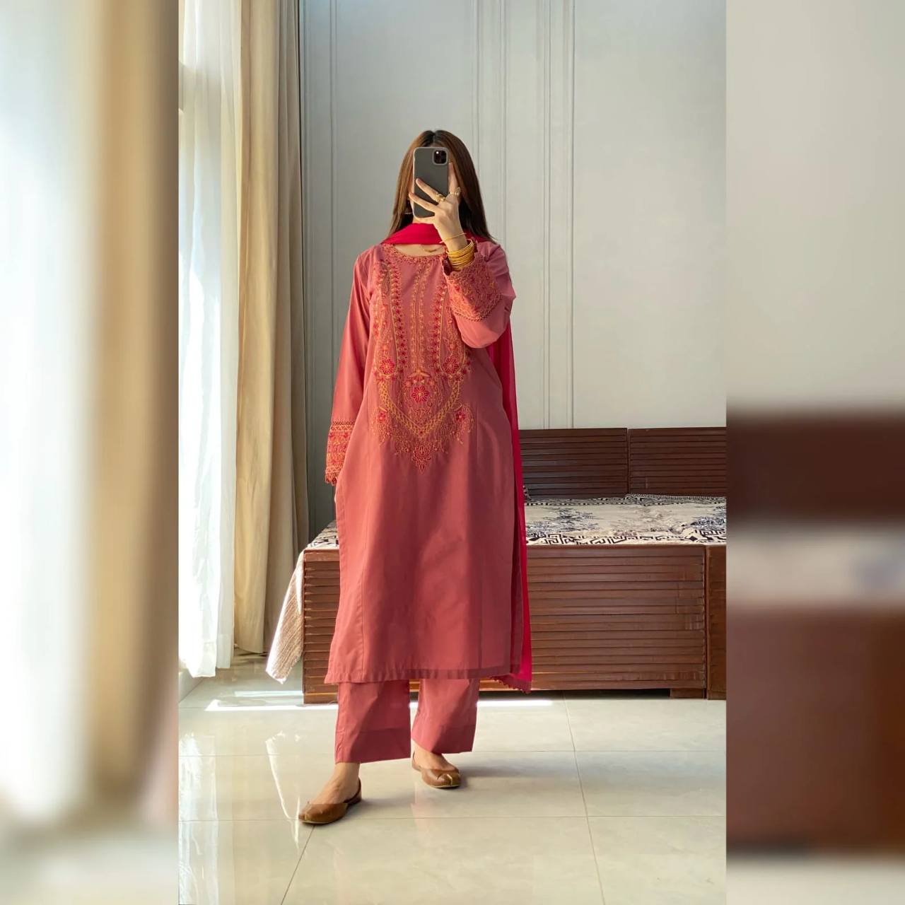 पार्टी वियर लुक टॉप और बॉटम विद दुपट्टा