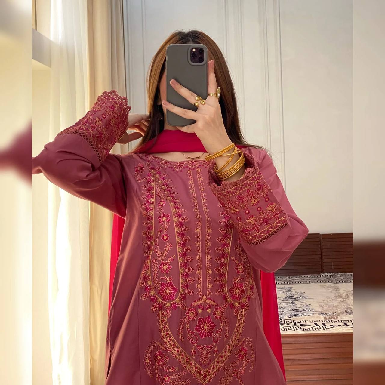 पार्टी वियर लुक टॉप और बॉटम विद दुपट्टा