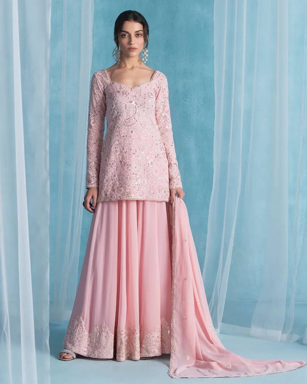 पार्टी वियर लुक डिज़ाइनर टॉप-बॉटम और दुपट्टा