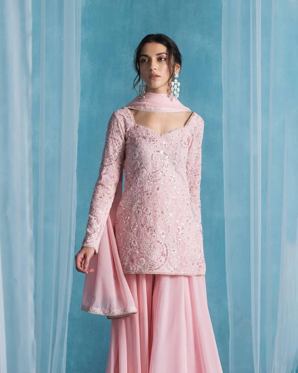 पार्टी वियर लुक डिज़ाइनर टॉप-बॉटम और दुपट्टा