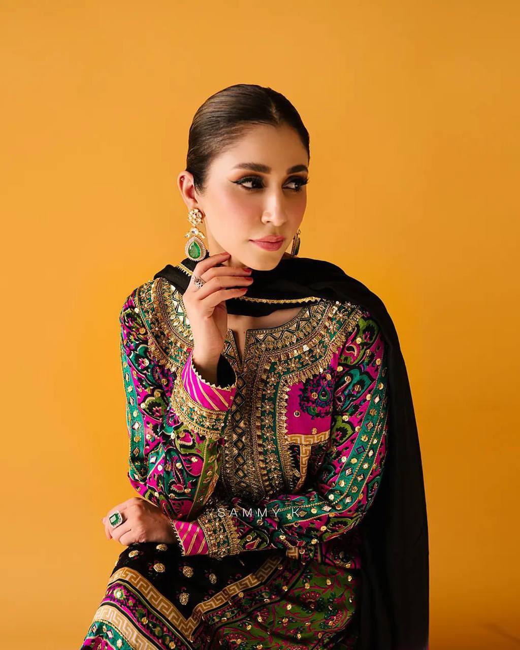 पार्टी वियर डिज़ाइनर लुक टॉप और बॉटम दुपट्टे के साथ