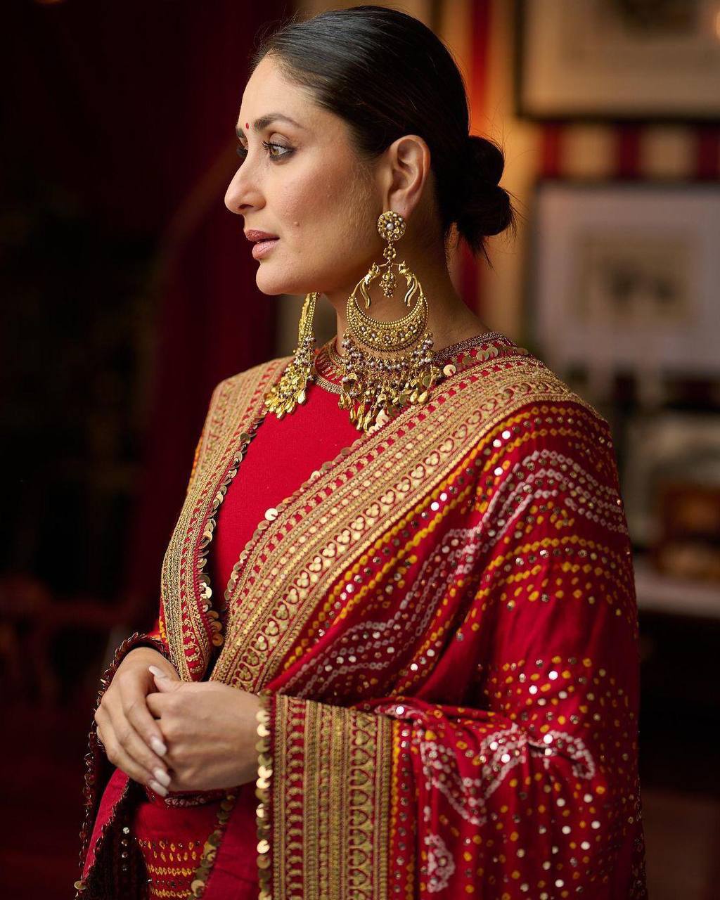 पार्टी वियर लुक: दुपट्टे के साथ टॉप और बॉटम में खूबसूरत दिखें