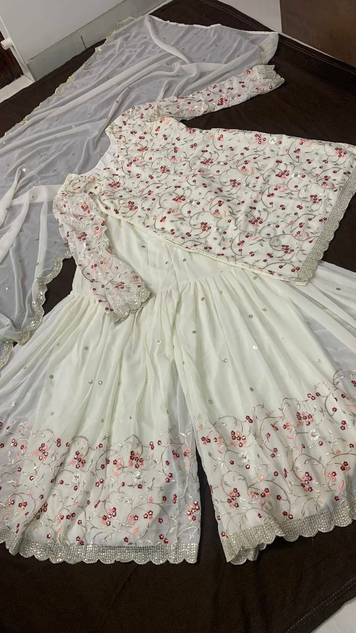 सीक्वेंस, धागे और ज़री वर्क के साथ डिज़ाइनर टॉप-बॉटम और दुपट्टा