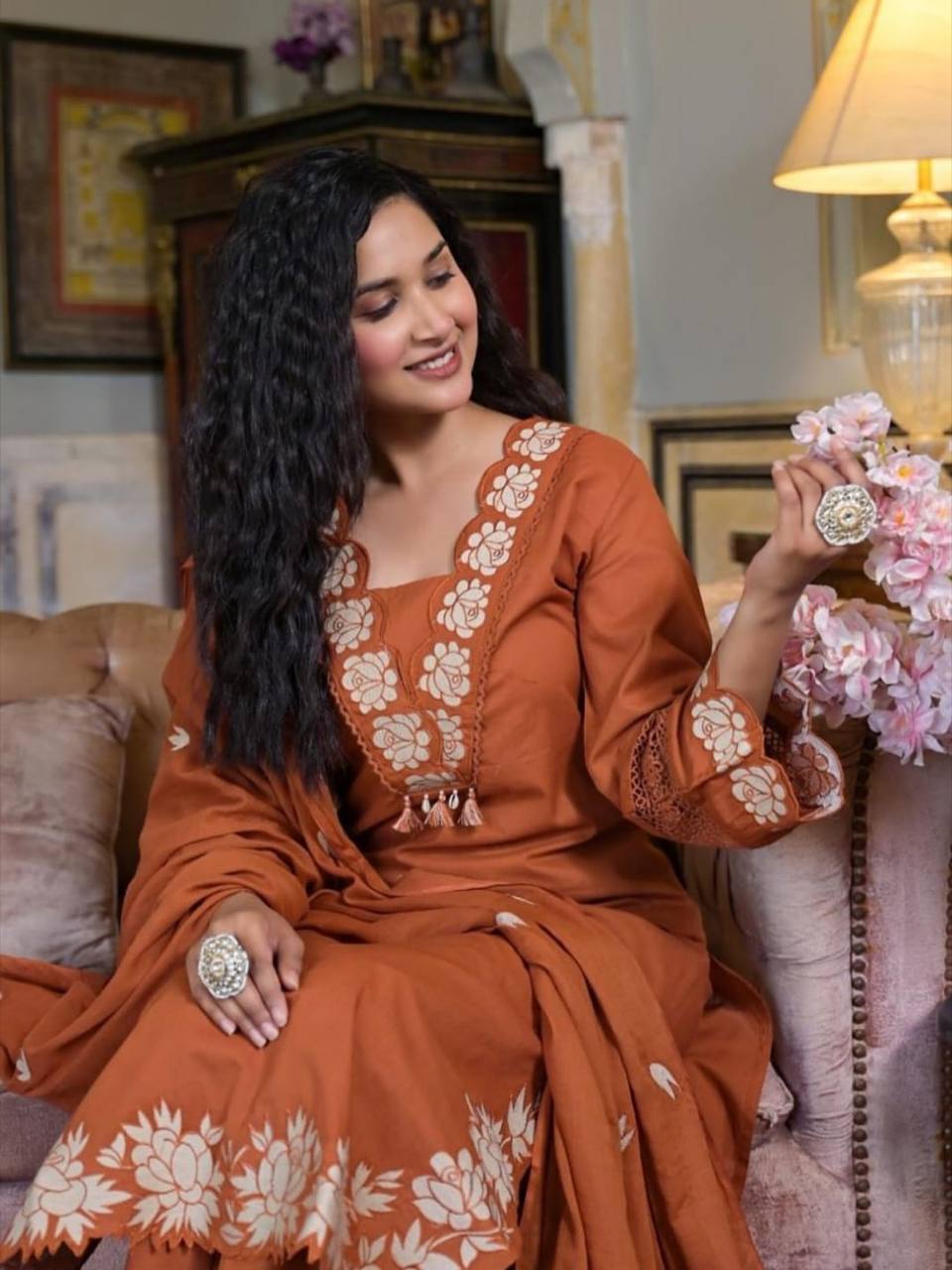 पार्टी वियर लुक टॉप और बॉटम विद दुपट्टा