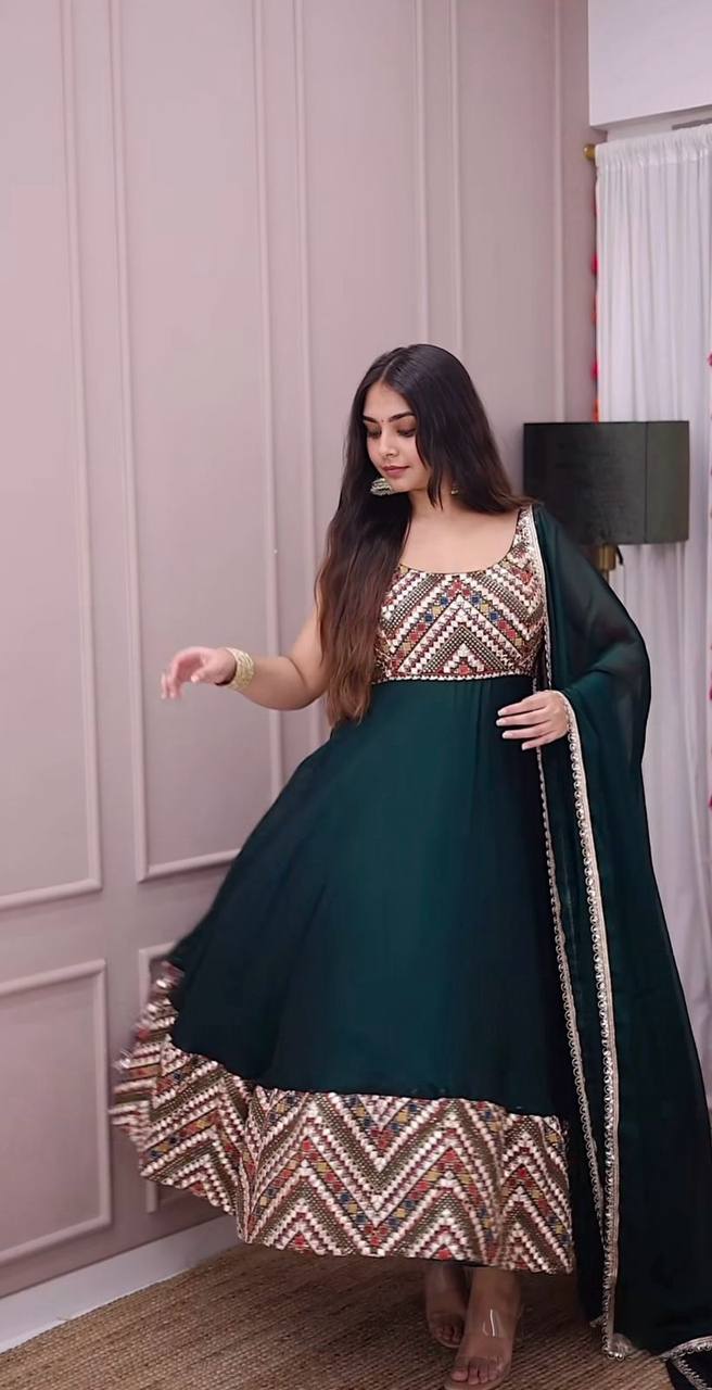 Party Wear Look Beautiful Anarkali Gown And Dupatta