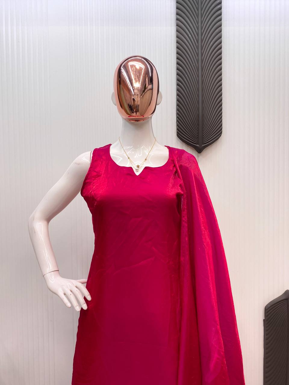 डिज़ाइनर पार्टी वियर टॉप-बॉटम एना दुपट्टा