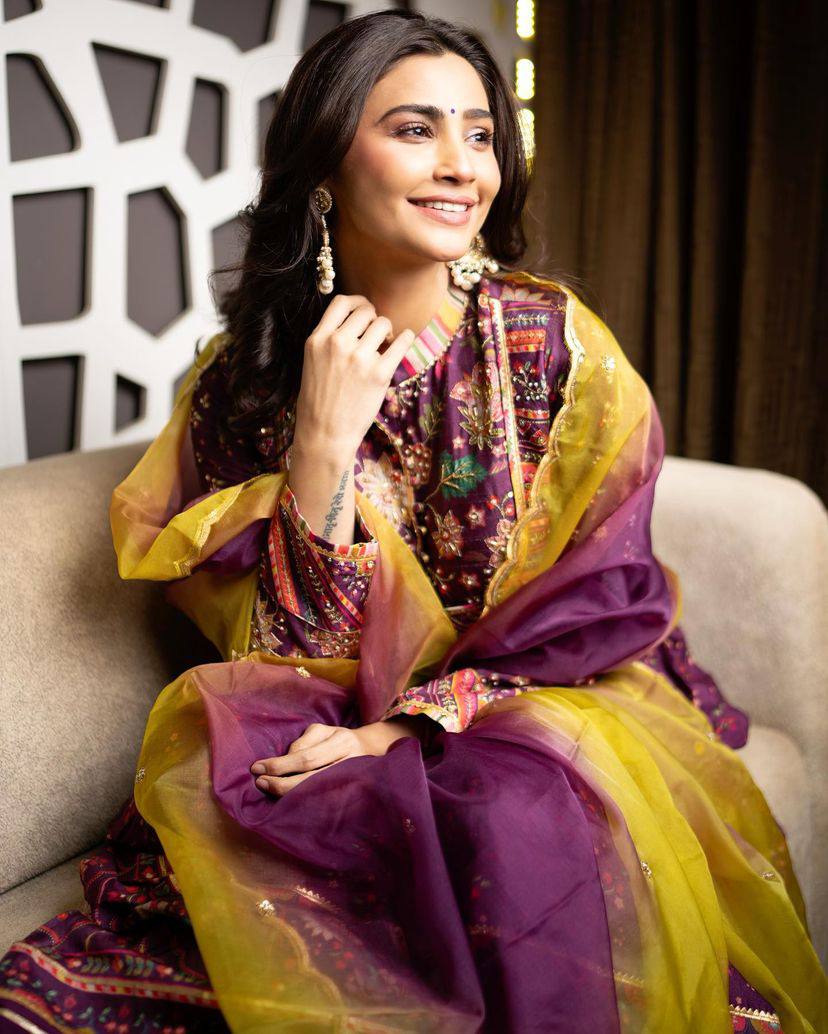 Party Wear Look Designer Gown And Beautiful Dupatta