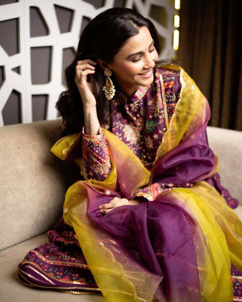 Party Wear Look Designer Gown And Beautiful Dupatta