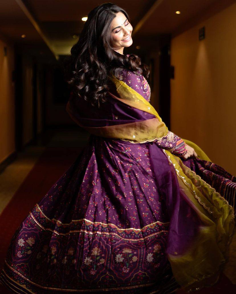 Party Wear Look Designer Gown And Beautiful Dupatta