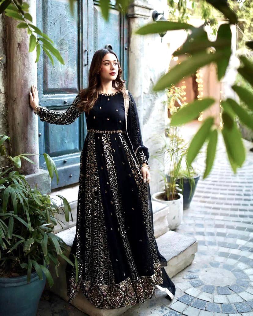 Party Wear Look Designer Gown And Beautiful Dupatta