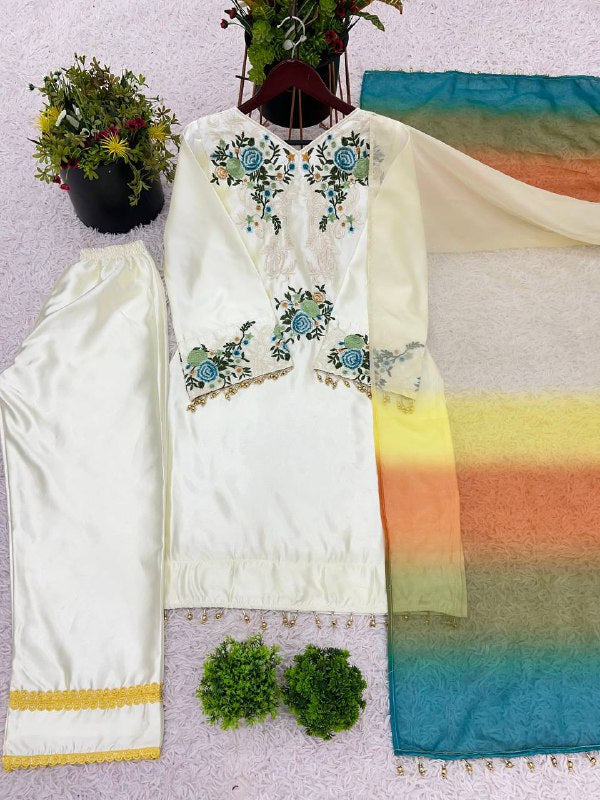 भारी कढ़ाई अनुक्रम कार्य के साथ फैंसी टॉप-बॉटम और दुपट्टा