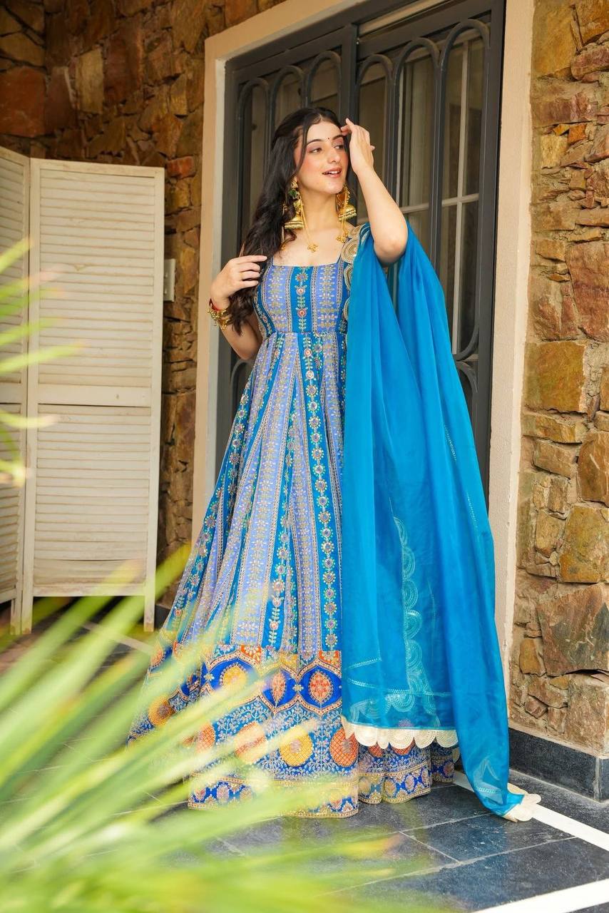 Party Wear Look Designer Gown And Beautiful Dupatta