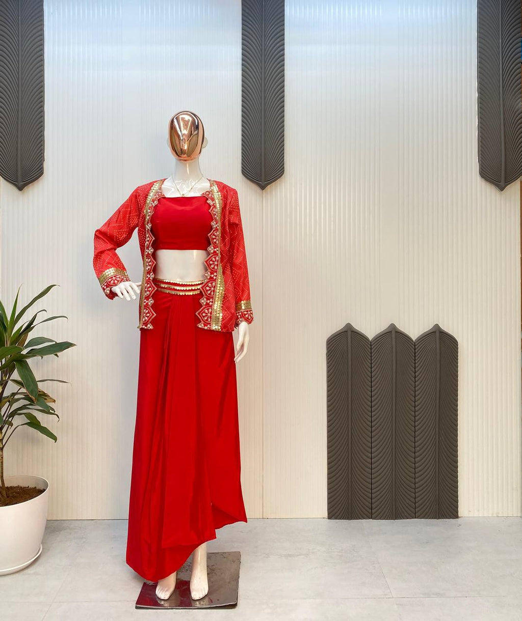 पार्टी वियर फैंसी स्टाइल धोती-ब्लाउज और कोटी