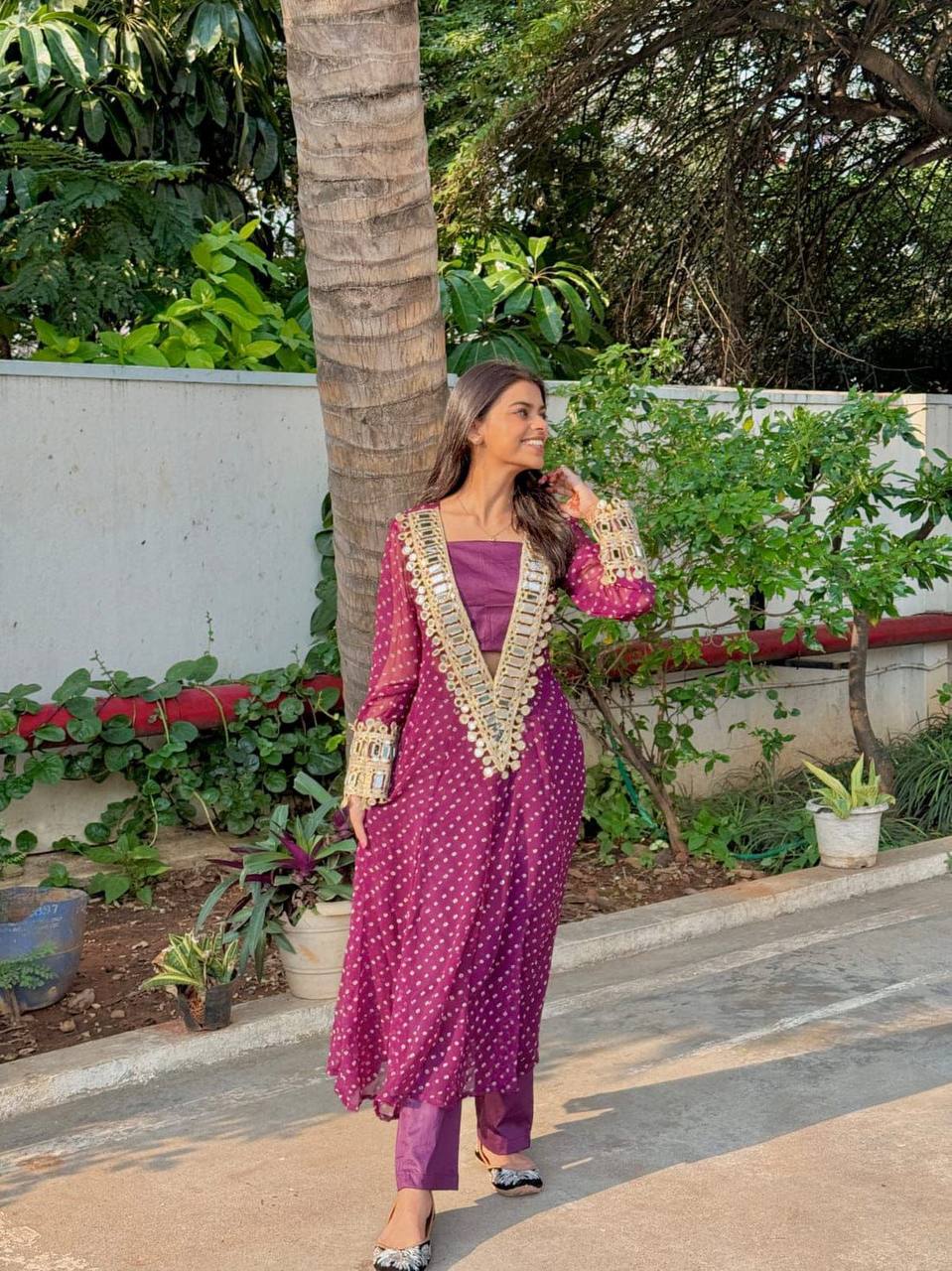 पार्टी वियर डिज़ाइनर टॉप-बॉटम और दुपट्टा