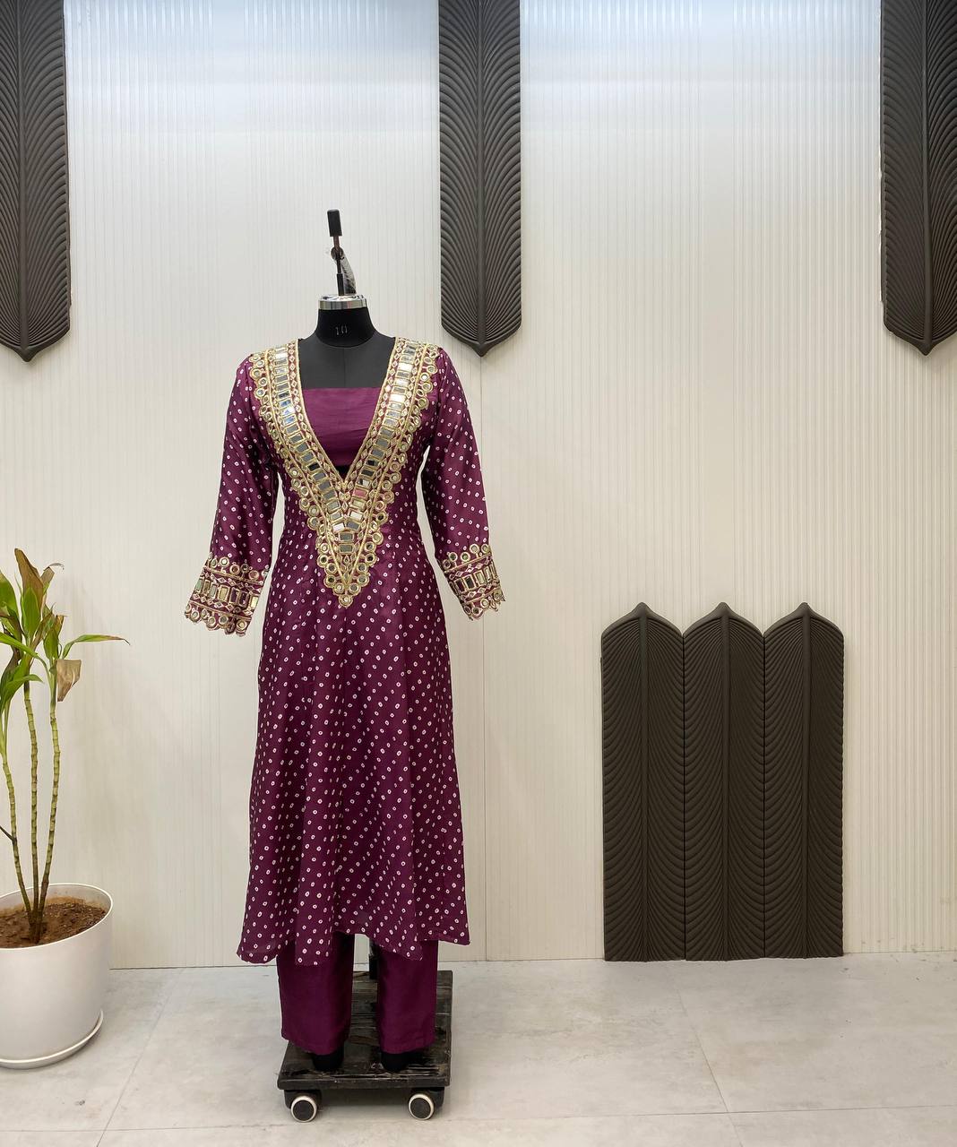 पार्टी वियर डिज़ाइनर टॉप-बॉटम और दुपट्टा