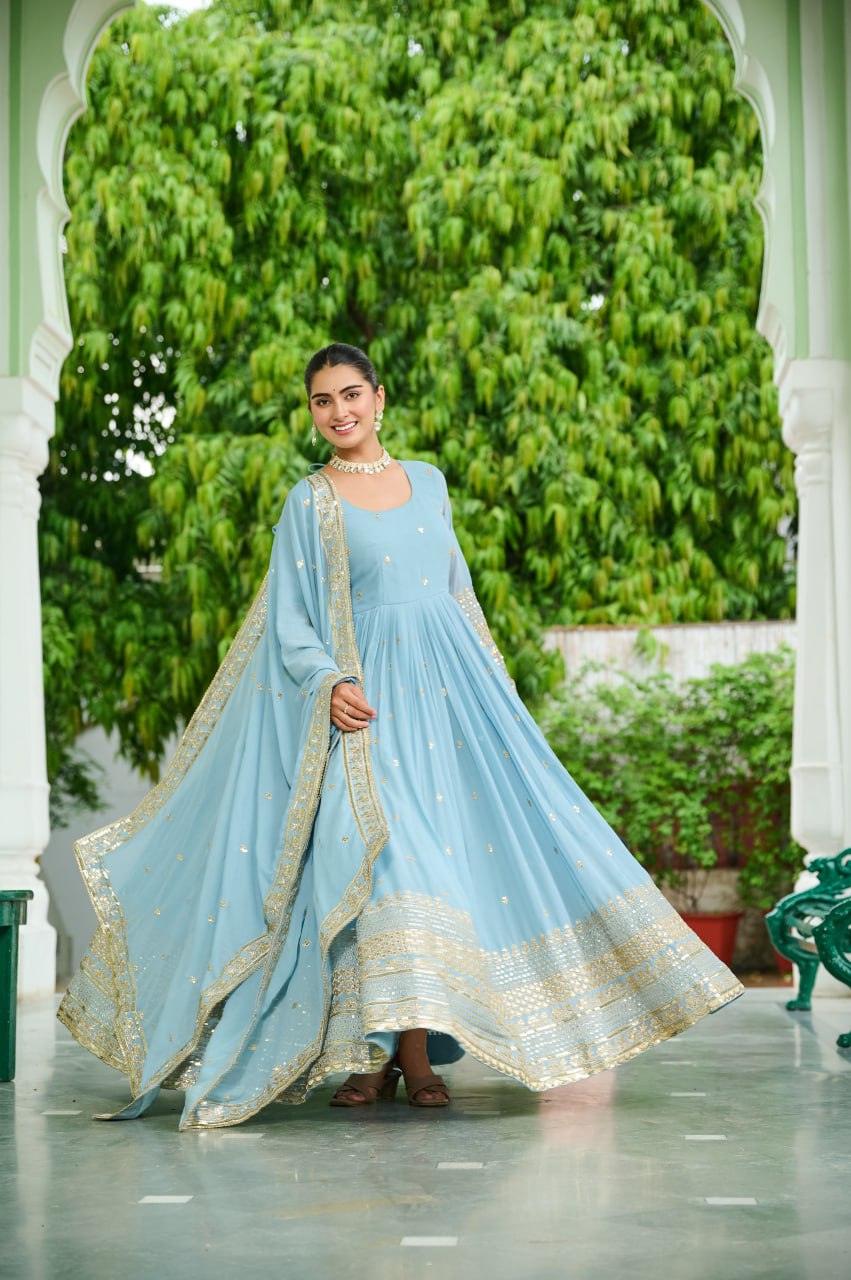Designer Party Wear Look Gown With Embroidered Work