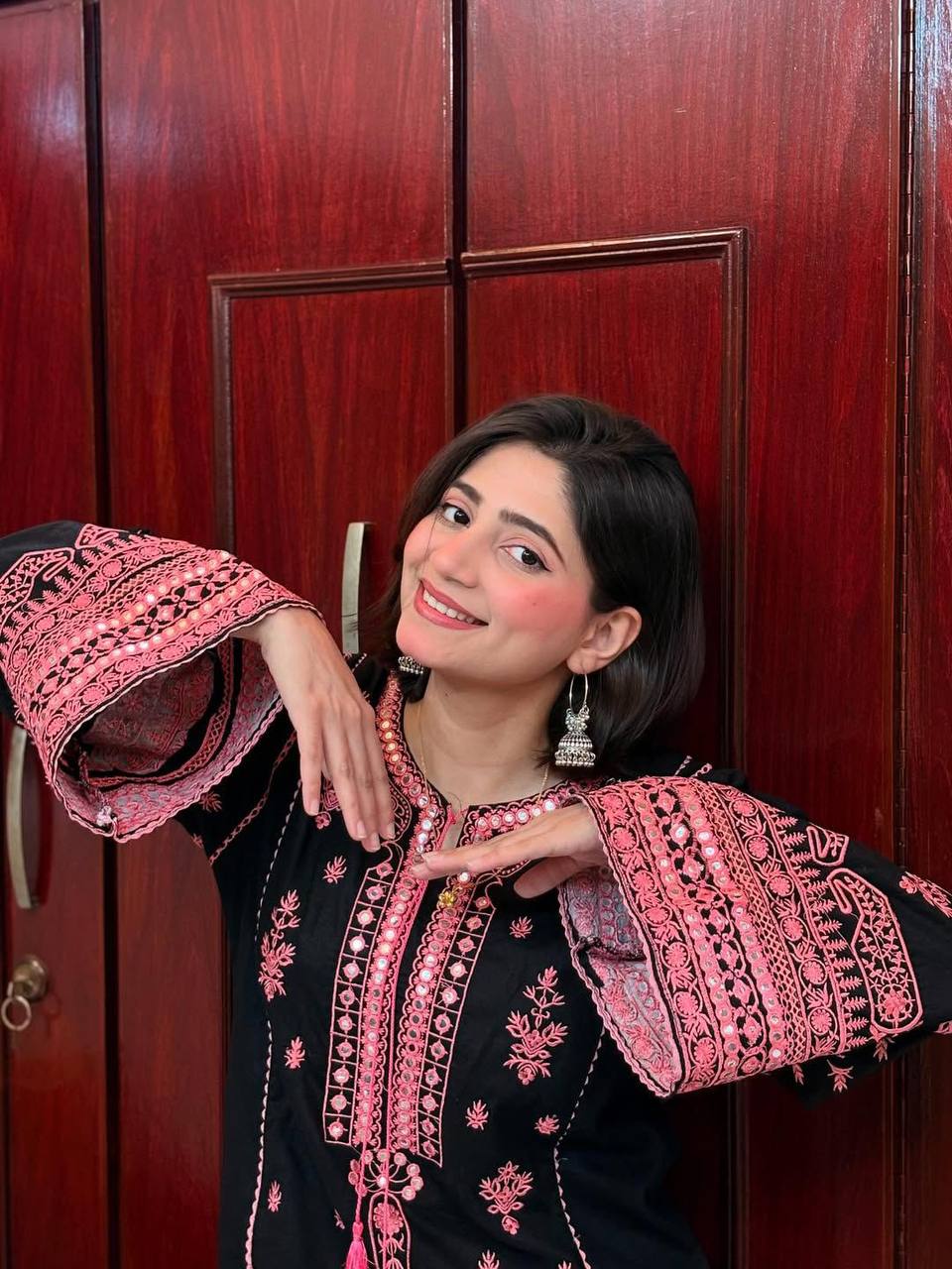 डिज़ाइनर पार्टी वियर लुक टॉप और बॉटम दुपट्टे के साथ