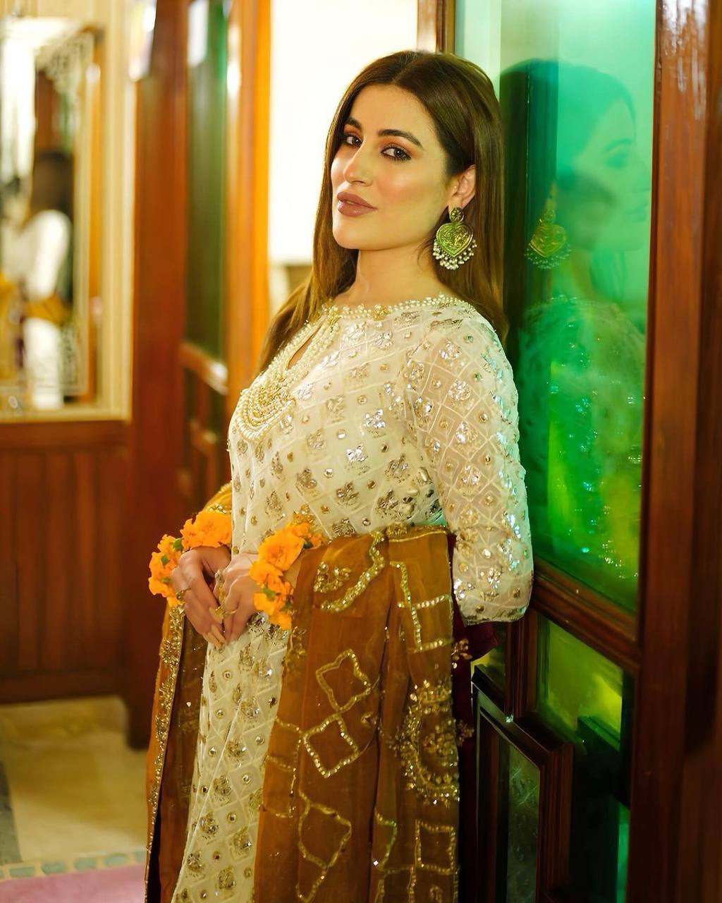 पार्टी वियर डिज़ाइनर टॉप और बॉटम दुपट्टे के साथ