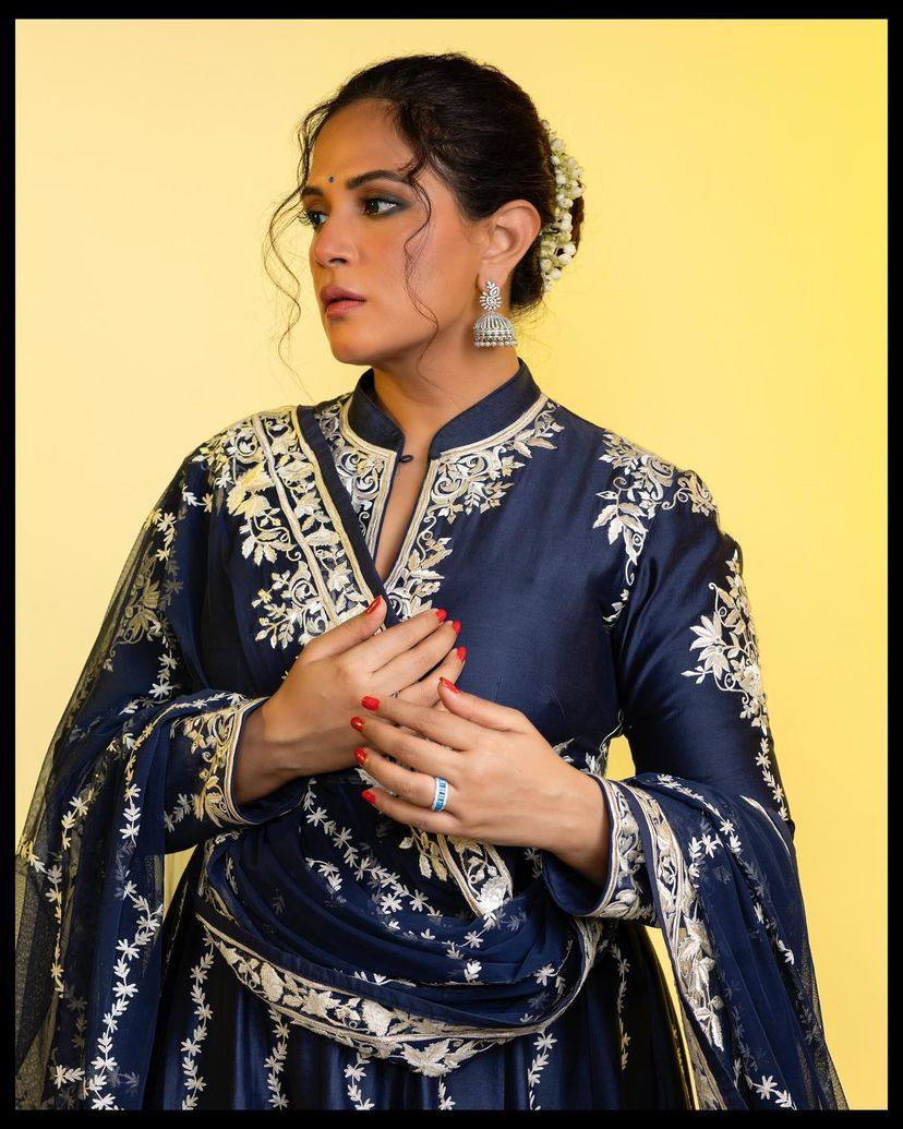 Party Wear Look Designer Gown And Beautiful Dupatta