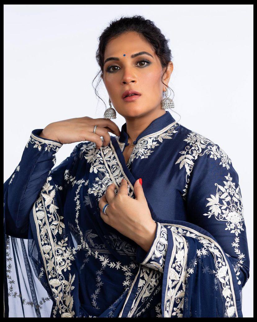 Party Wear Look Designer Gown And Beautiful Dupatta