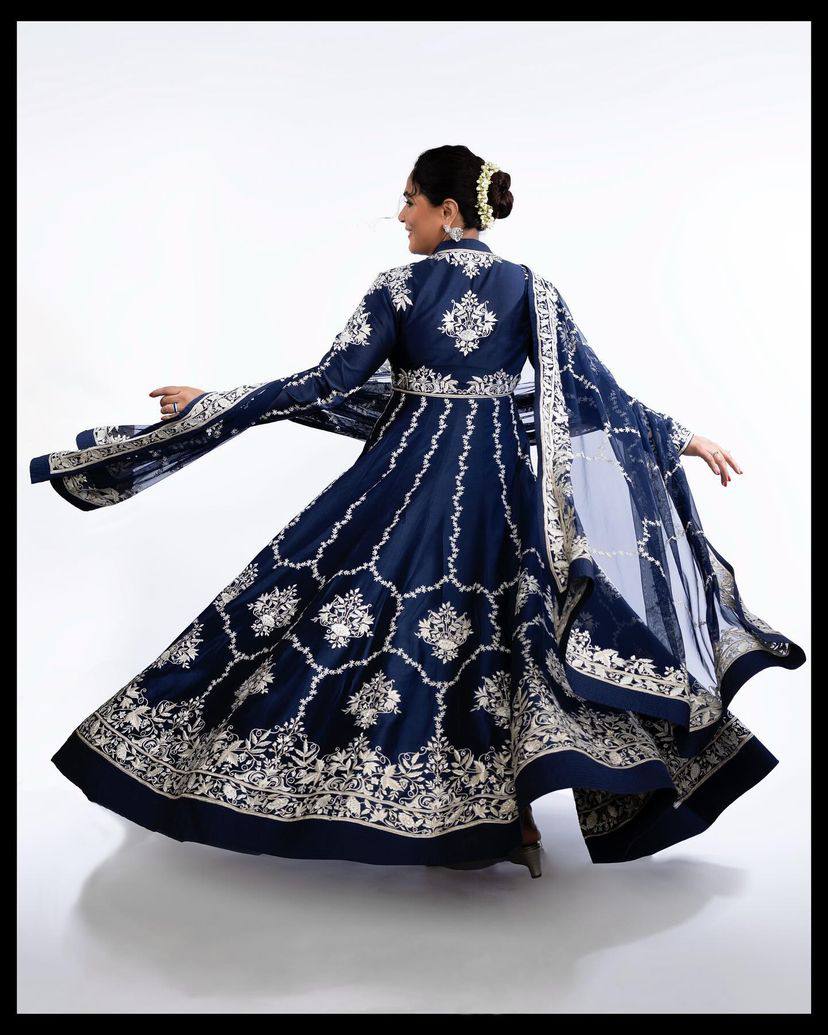 Party Wear Look Designer Gown And Beautiful Dupatta