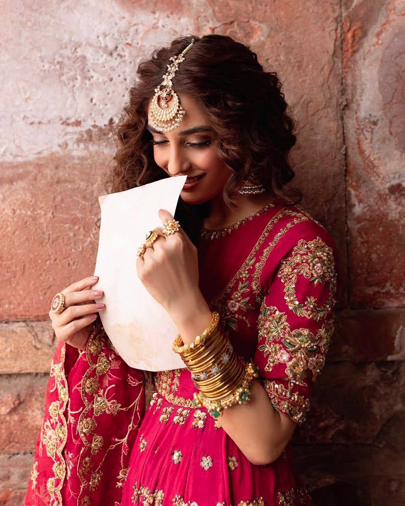 Designer Gown-Dupatta With Sequence & Zari Embroidery Work