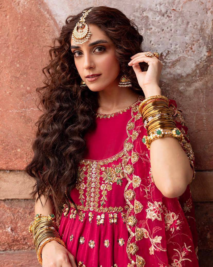 Designer Gown-Dupatta With Sequence & Zari Embroidery Work