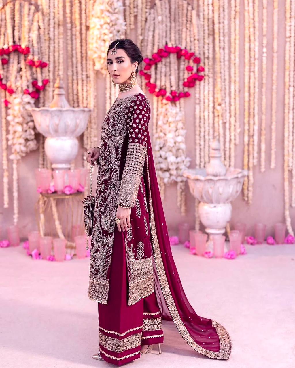 डिज़ाइनर टॉप-प्लाज़ो और दुपट्टा कढ़ाई सीक्वेंस वर्क के साथ