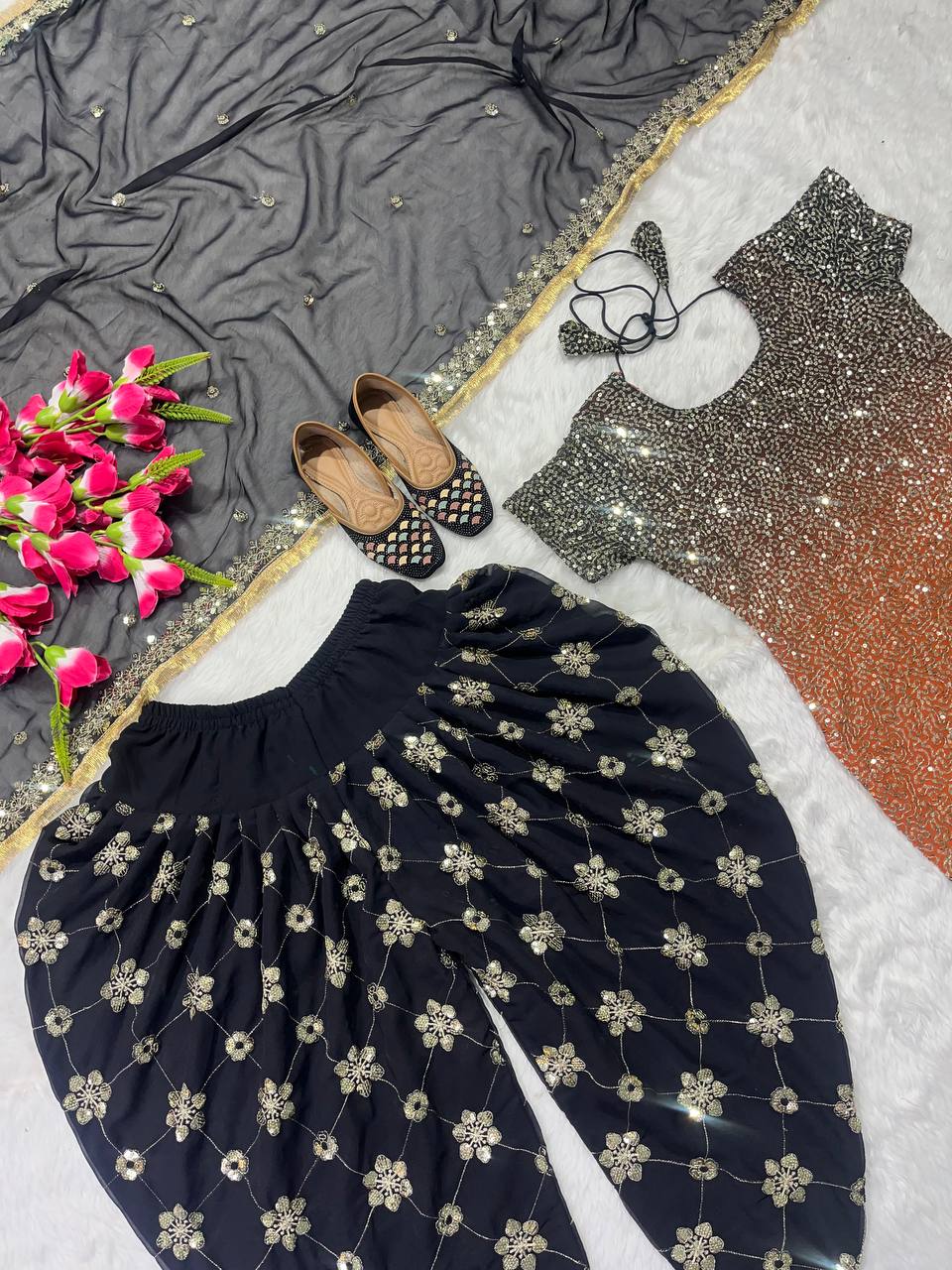 डिज़ाइनर पार्टी वियर लुक टॉप, धोती सलवार और दुपट्टा