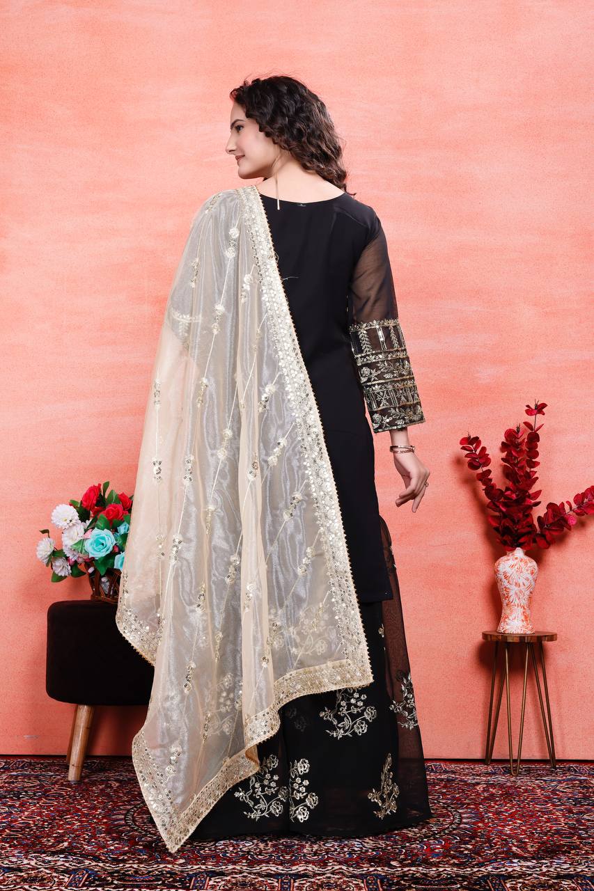 डिज़ाइनर पार्टी वियर लुक टॉप-प्लाज़ो और दुपट्टा कढ़ाई वर्क के साथ