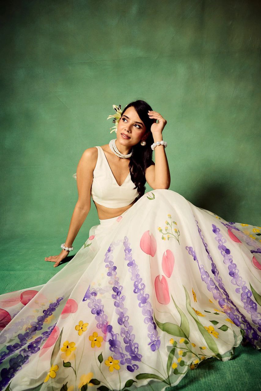 Designer Party Wear Lehenga Choli With Beautiful Floral Print