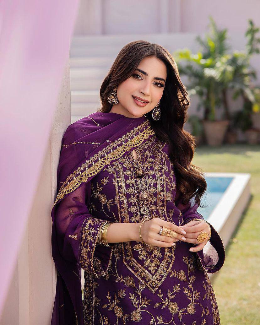 पार्टी वियर लुक डिज़ाइनर टॉप और बॉटम दुपट्टे के साथ