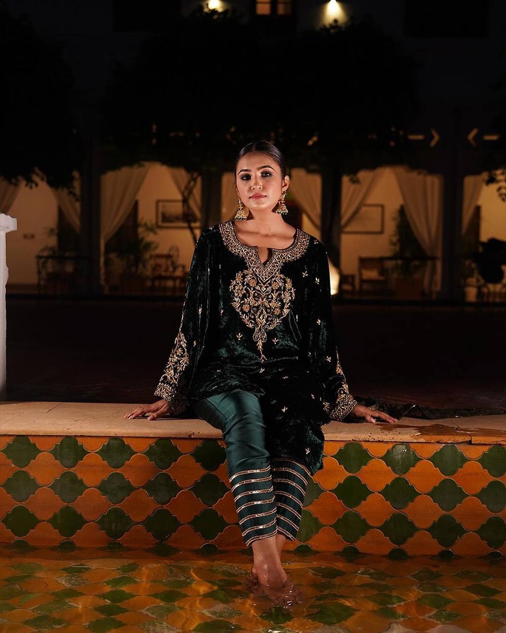 पार्टी वियर लुक डिज़ाइनर टॉप और बॉटम दुपट्टे के साथ