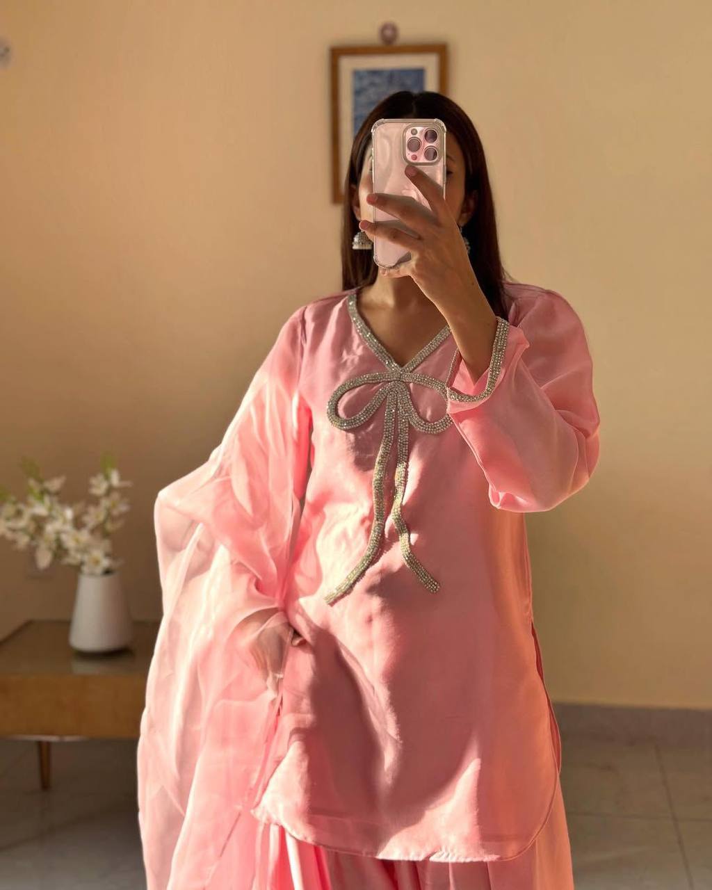 पार्टी वियर डिज़ाइनर टॉप और बॉटम दुपट्टे के साथ