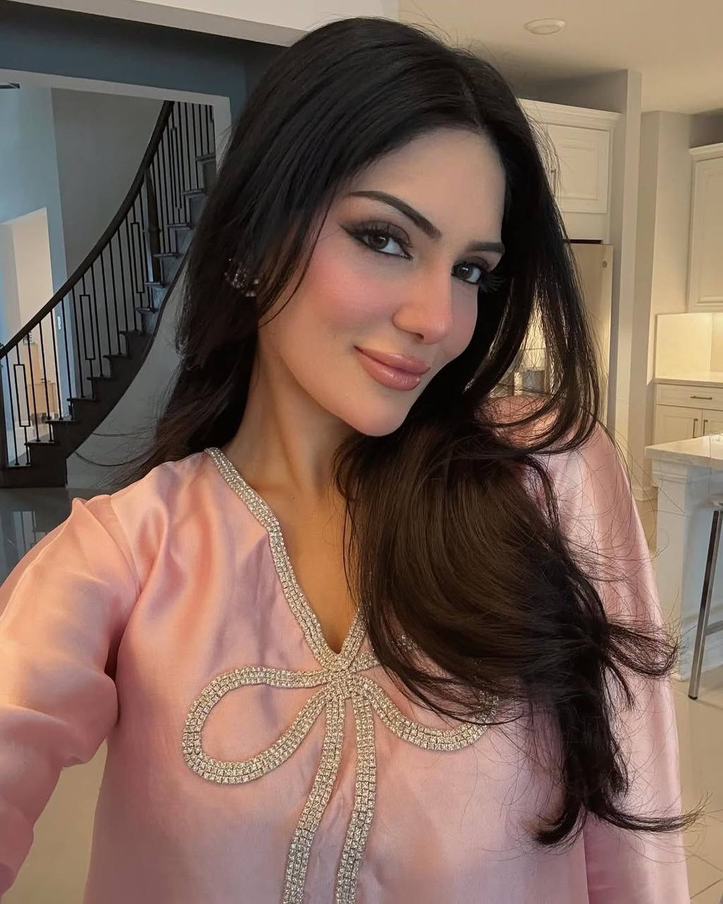 पार्टी वियर डिज़ाइनर टॉप और बॉटम दुपट्टे के साथ