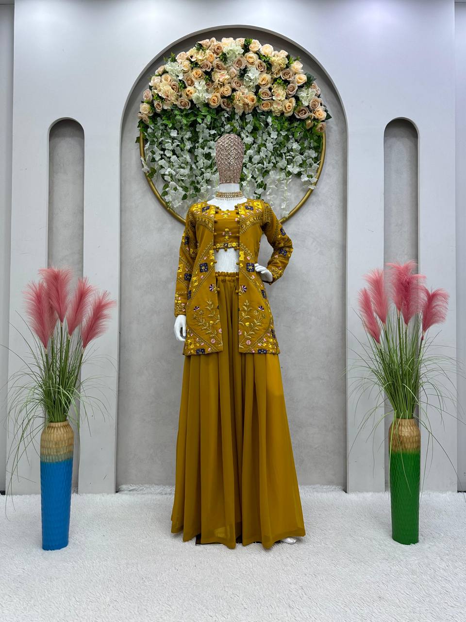 पार्टी वियर लुक डिज़ाइनर टॉप-प्लाज़ो और खूबसूरत दुपट्टा