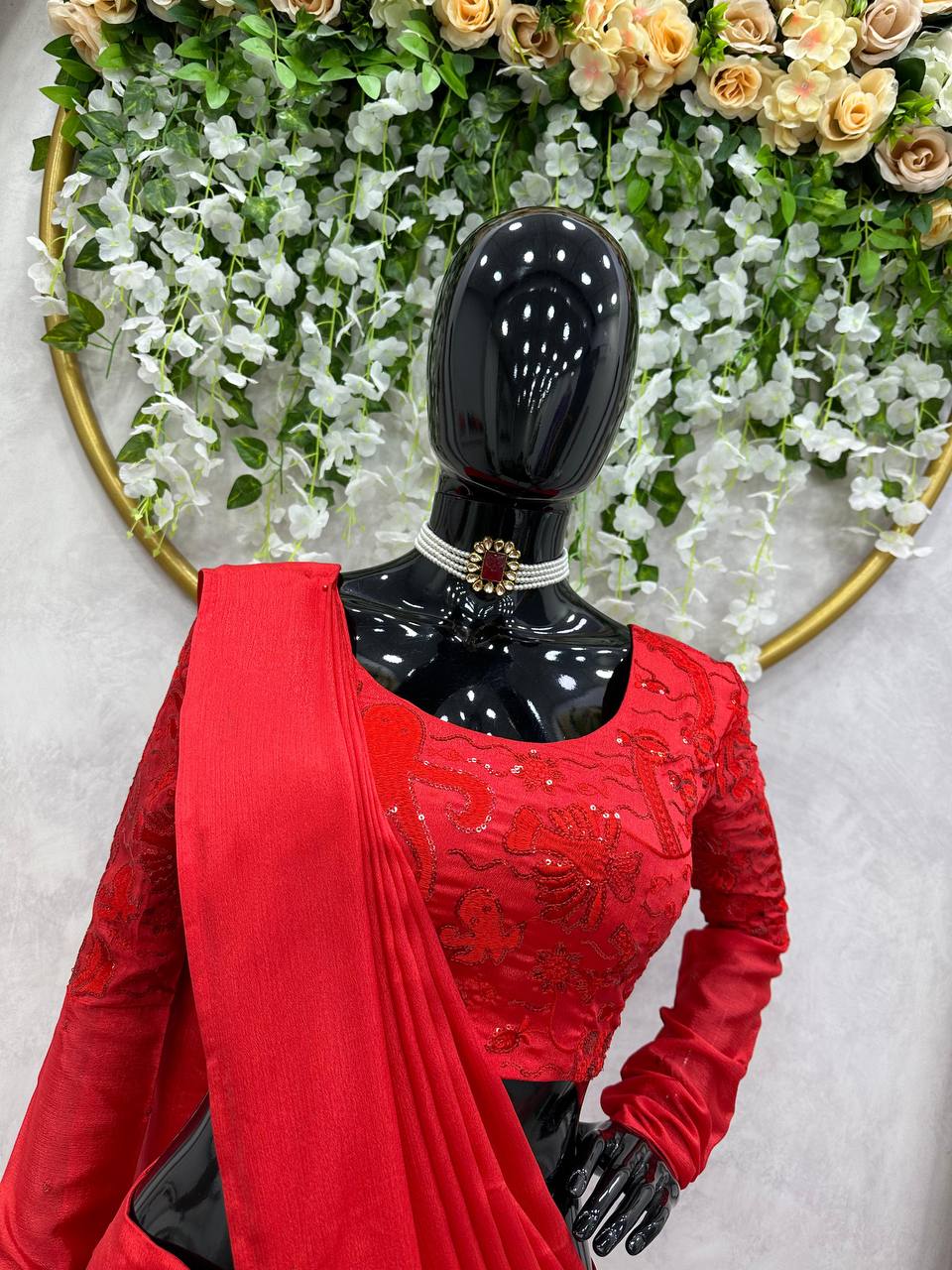 पार्टी वियर खूबसूरत रेडी टू वियर लहंगा साड़ी