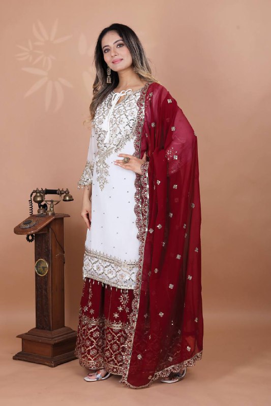 डिज़ाइनर पार्टी वियर लुक टॉप-प्लाज़ो और दुपट्टा हैवी एम्ब्रॉयडरी वर्क के साथ