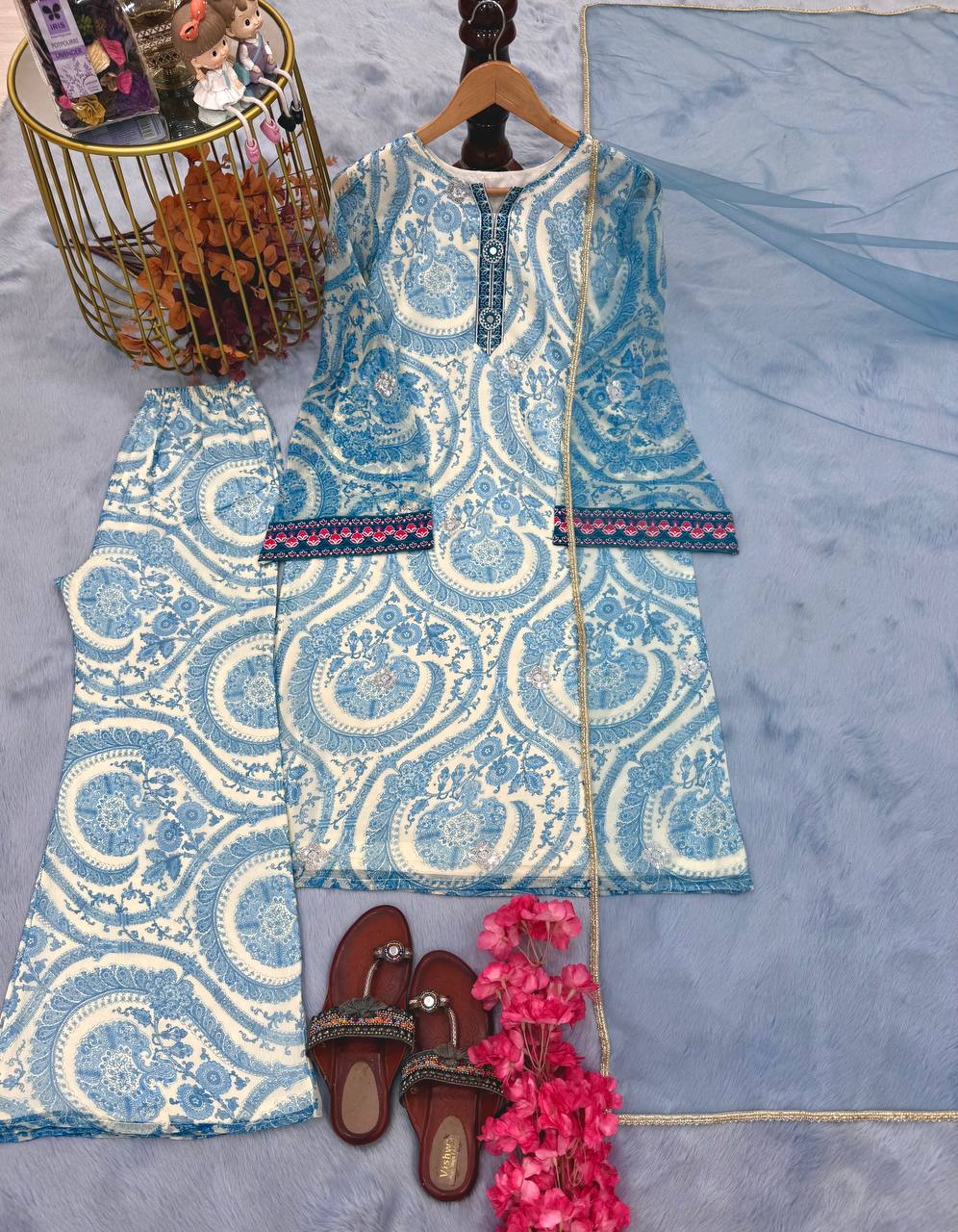 डिज़ाइनर पार्टी वियर लुक टॉप, बॉटम और दुपट्टा