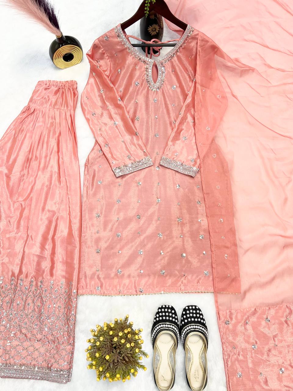 डिज़ाइनर पार्टी वियर लुक टॉप विद बॉटम और खूबसूरत दुपट्टा