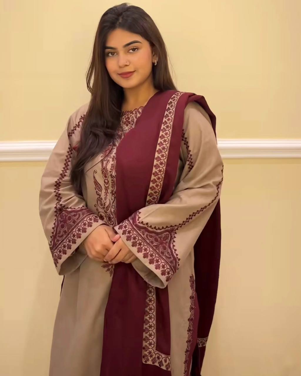 डिज़ाइनर पार्टी वियर लुक टॉप-बॉटम और कढ़ाई वर्क वाला दुपट्टा