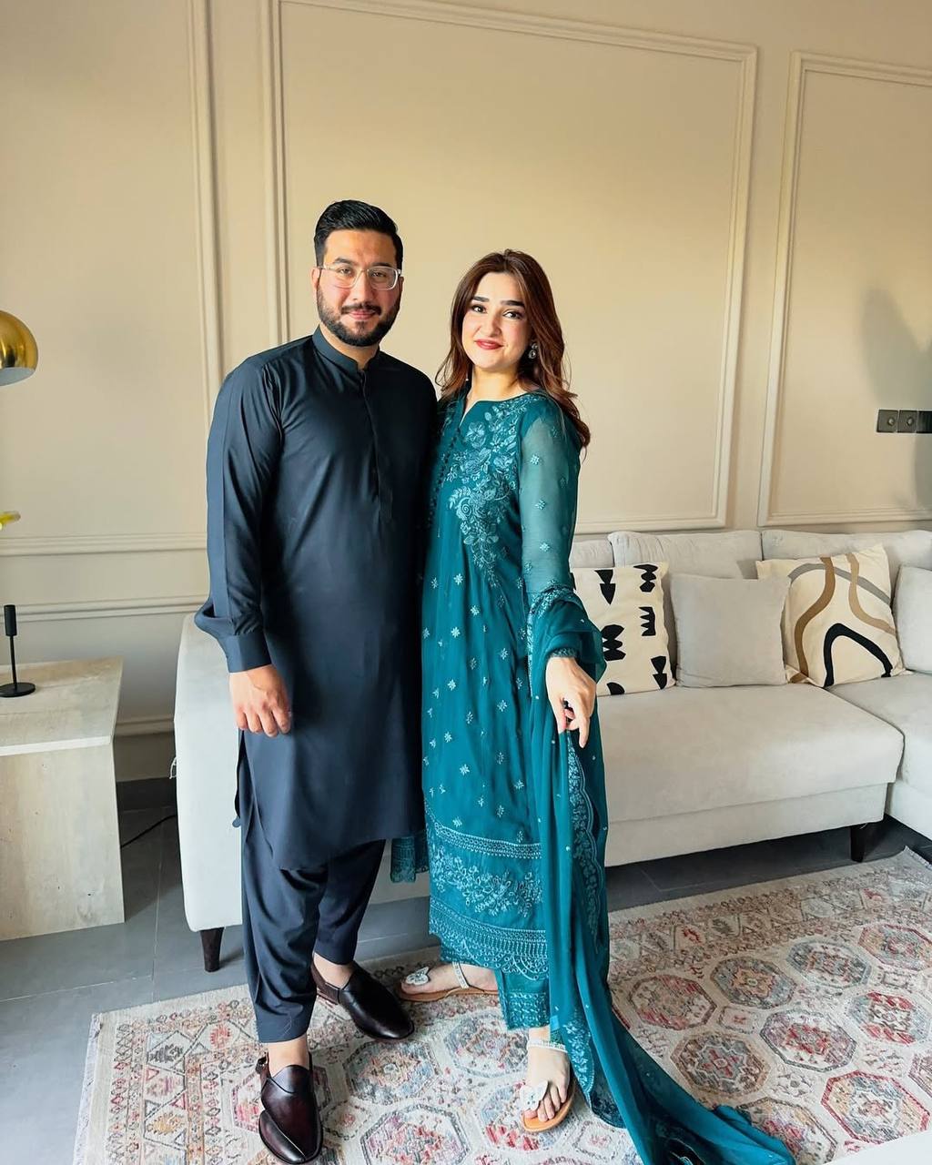 पार्टी वियर लुक टॉप और बॉटम विद दुपट्टा