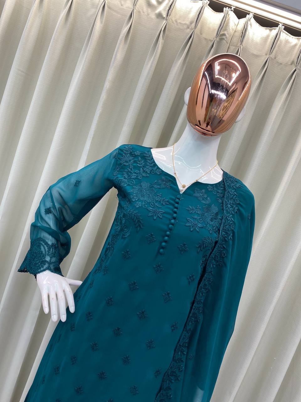 पार्टी वियर लुक टॉप और बॉटम विद दुपट्टा