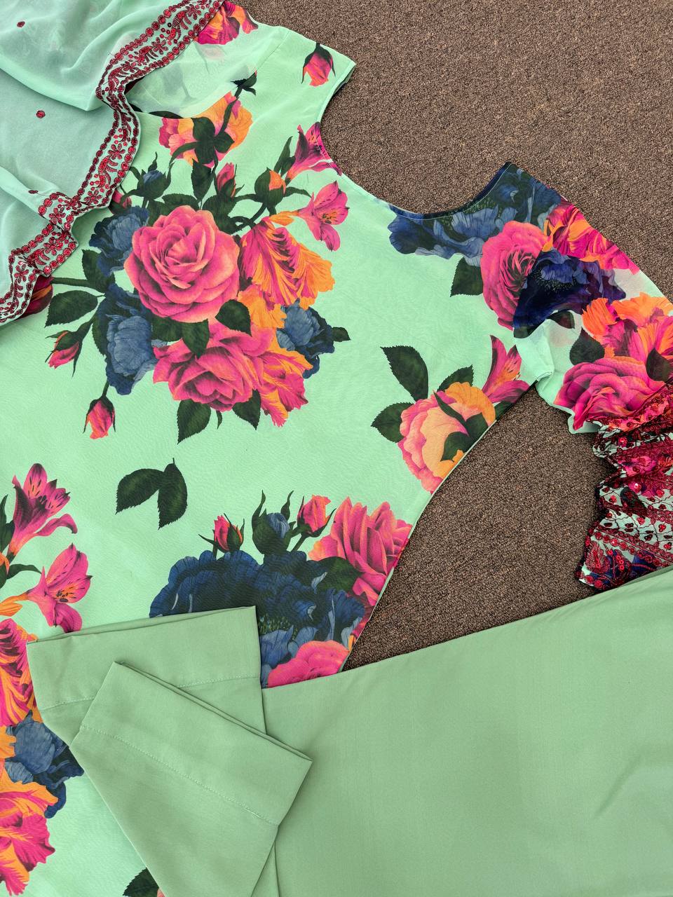 Beautiful Top-Pent And Dupatta With Fancy Digital Print