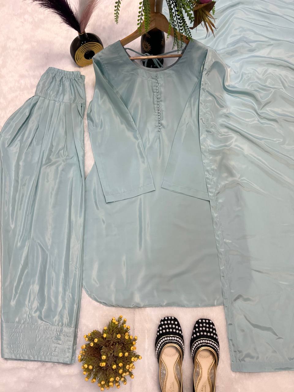 डिज़ाइनर पार्टी वियर लुक टॉप विद बॉटम और फैंसी दुपट्टा